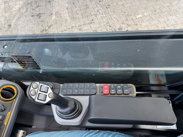 Телескопічний навантажувач JCB TLT 35-26D 4WD Teletruck / NEU 2025 / SS