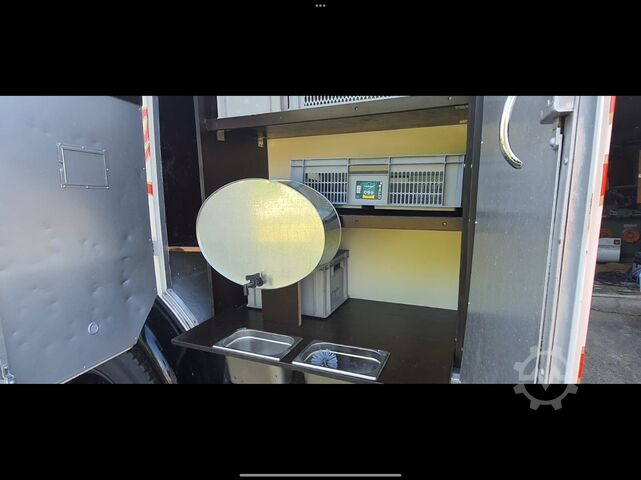 Standard SZM Mercedes Benz L710