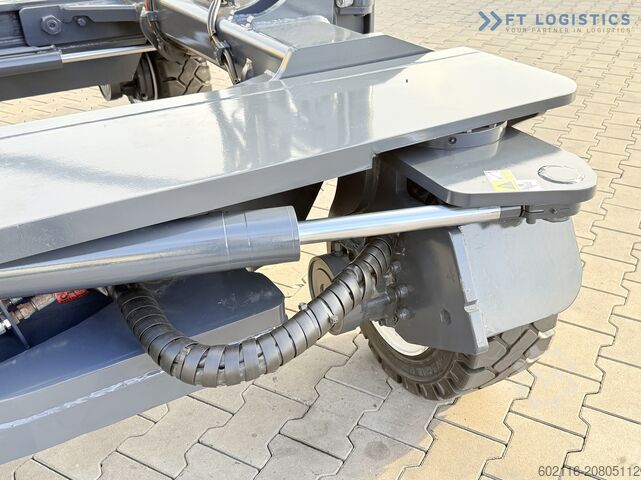 Keturs kryptimis krautuvas Combilift C5000XL GAS TRIPLEX 6000 EXTENDABLE FORK