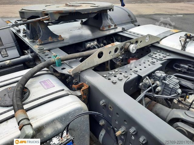 Standardni tegljač MERCEDES-BENZ 1851 LS BigSpace Kipphydr. Standklima Retarder