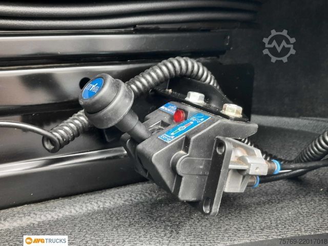 Standardni tegljač MERCEDES-BENZ 1851 LS BigSpace Kipphydr. Standklima Retarder