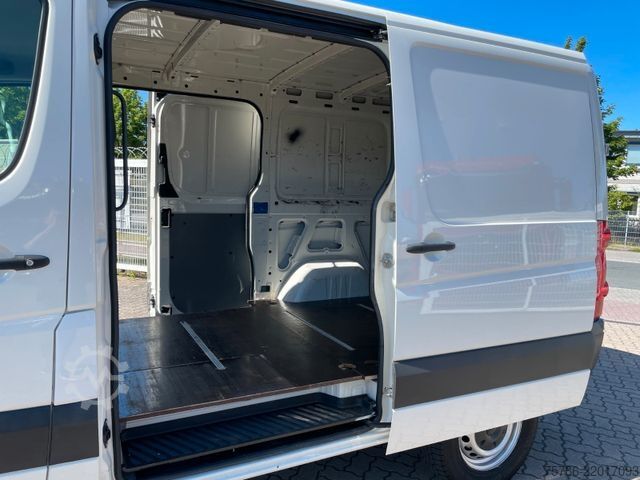 Xe van thùng kín VW Crafter 35 KA/ L1H1/ AC/ 2xSchiebetür/ NAVI/ AHK