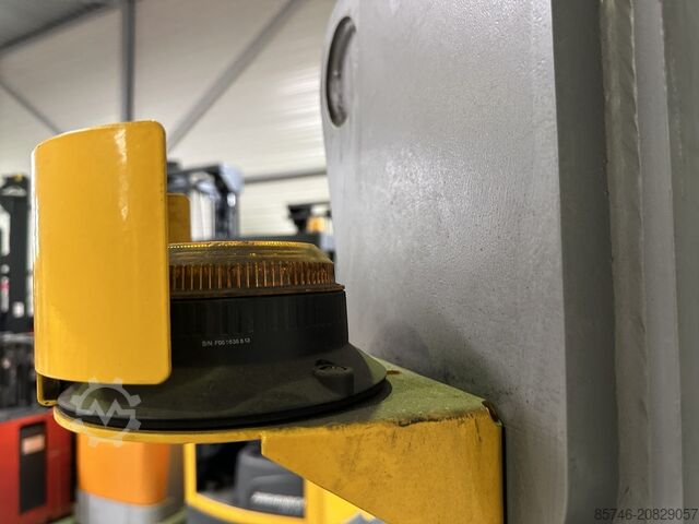 EJC-B 31 ( 3.1T @ 650 MM !! ) JUNGHEINRICH EJC-B 31 ( 3.1T @ 650 MM !! )