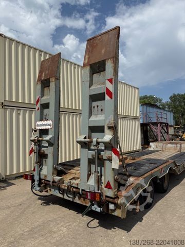 Treler pengangkut rendah MÜLLER-MITTELTAL TT40 Tieflader / Rampen