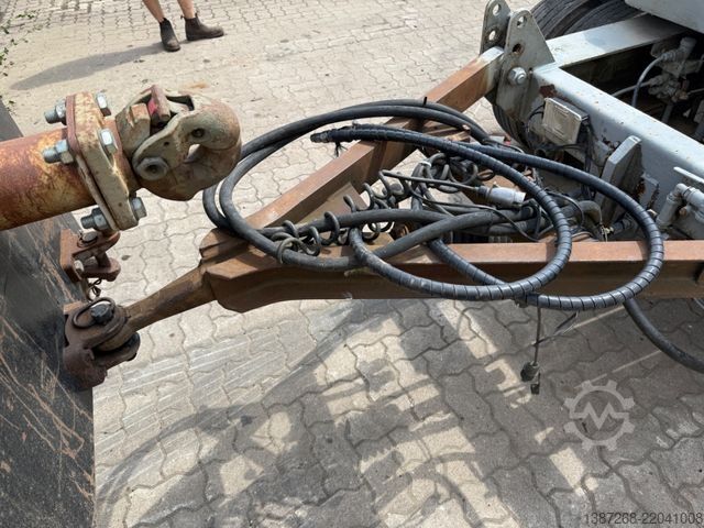 Treler pengangkut rendah MÜLLER-MITTELTAL TT40 Tieflader / Rampen