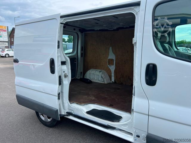 Furgoneta OPEL Vivaro Kasten*Klima*Tüv28/6*AHK*98tkm*