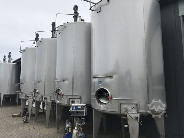 Vertical insulated tanks 10.000L 