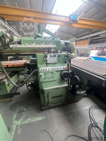 Fresadora Huron MU6