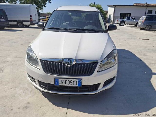 Minibüs Skoda roomster 1.2 12v 75 CV
