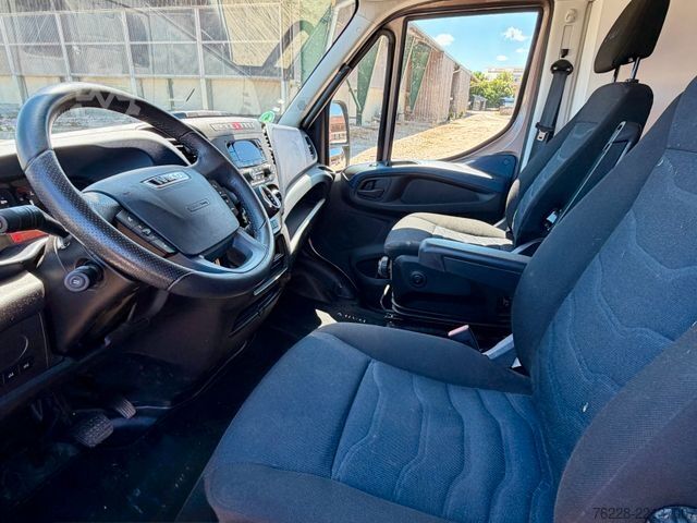 Camión de ganado IVECO Daily
