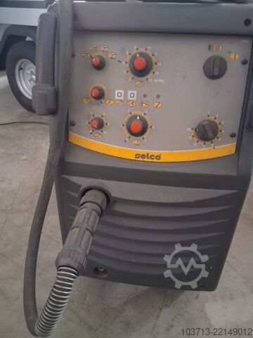 Conjunto de soldadura SELCO NEOMIG 242