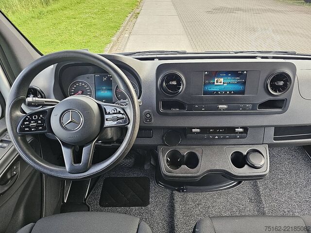 উঁচু ছাদের স্টেশন ওয়াগন MERCEDES-BENZ SPRINTER 317 L3H2 Mbux Automaat!