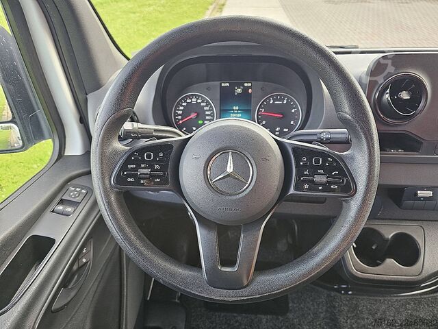 উঁচু ছাদের স্টেশন ওয়াগন MERCEDES-BENZ SPRINTER 317 L3H2 Mbux Automaat!