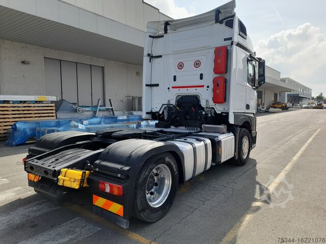 Standardtraktor Mercedes-Benz Actros F 18.45