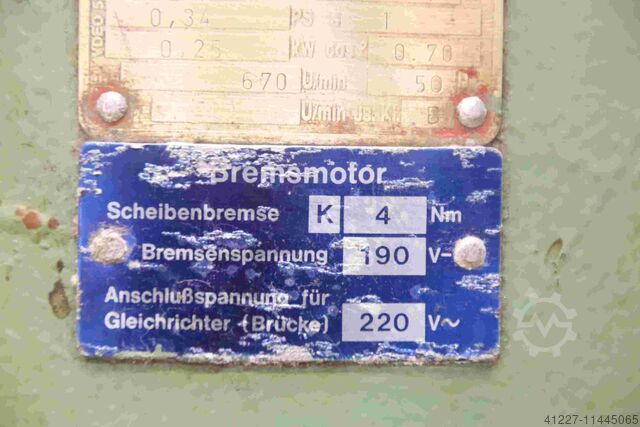 Sebességváltó motor 0,25 kW 17 rpm MAZ 80 SD S1 B80S/8 K4