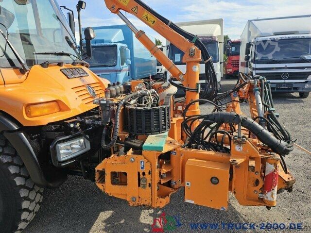 Sklápač Unimog U 400 Vario Pilot Mähtür + Mulag Mähkombination