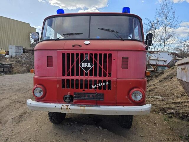 Грузовик специального назначения  W50 L/LF IFA Löschfahrzeug mit Pumpe + Tank