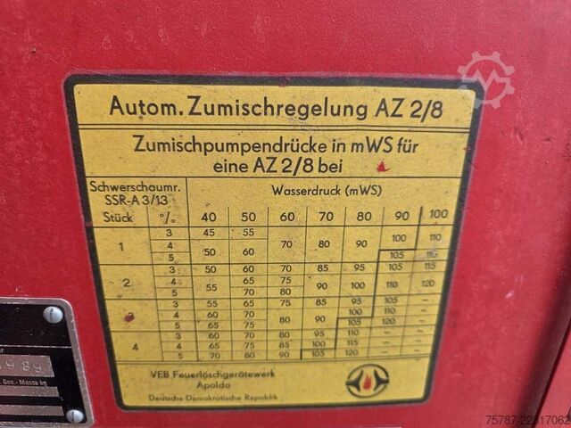Грузовик специального назначения  W50 L/LF IFA Löschfahrzeug mit Pumpe + Tank