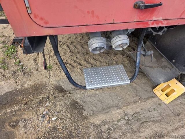 Грузовик специального назначения  W50 L/LF IFA Löschfahrzeug mit Pumpe + Tank