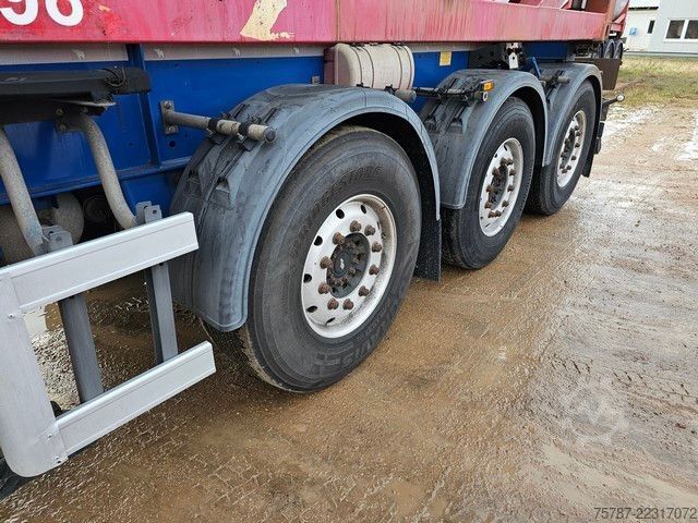 Полуприцеп с сменным кузовом SCHMITZ CARGOBULL Tankchassis mit Tankcontainer, 424.676 KM