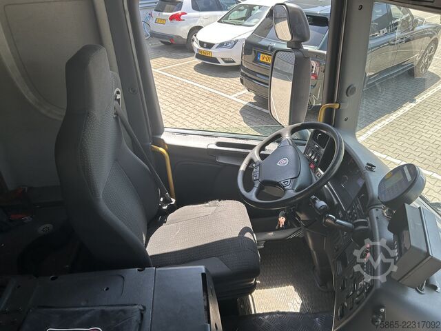 Kranwagen Scania P 280 6x2 EEV / HMF 2120-S3 Crane / Geesink GPM...