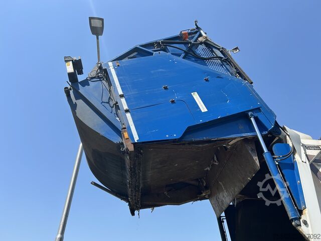 Kranwagen Scania P 280 6x2 EEV / HMF 2120-S3 Crane / Geesink GPM...
