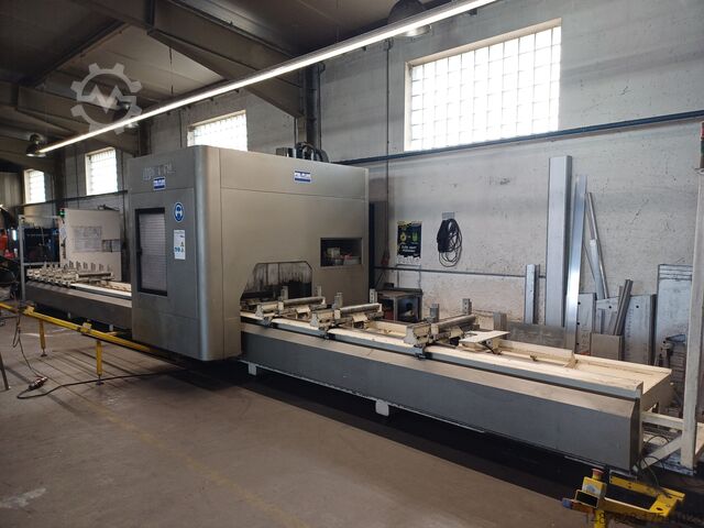 Bewerkingscentrum MECAL MC 302 Geos 5-MMI