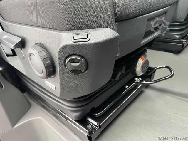 Furgoneta MAN TGE 3.180 L3H2 Kasten 4x4 STANDHZ ACC LENKRADHZ