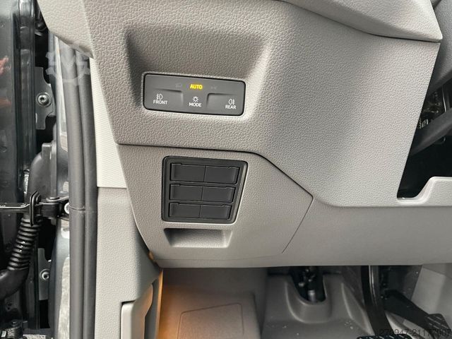 Furgoneta de caja alta MAN TGE 3.180 L5H3 Kasten STANDHZ ACC LED SITZHZ