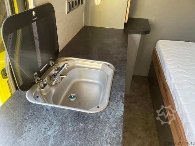 Furgoneta MAN TGE 3.180 L3H2 BF4 BEGLEITFAHRZEUG STANDH ACC