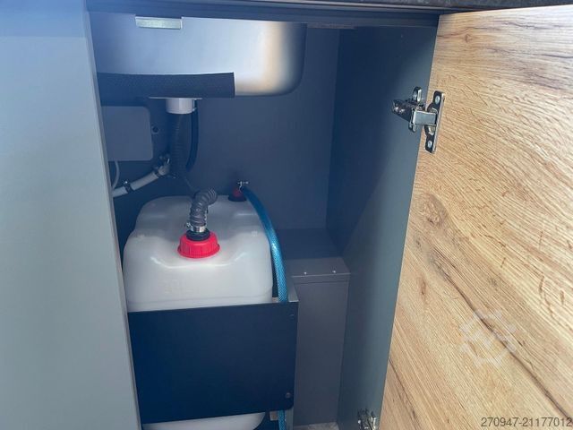 Furgoneta MAN TGE 3.180 L3H2 BF4 BEGLEITFAHRZEUG STANDH ACC