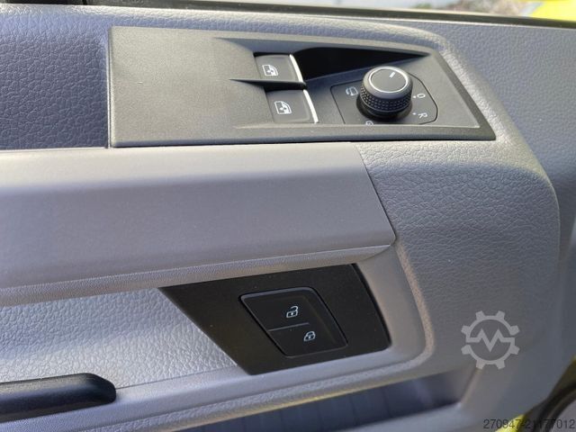 Furgoneta MAN TGE 3.180 L3H2 BF4 BEGLEITFAHRZEUG STANDH ACC