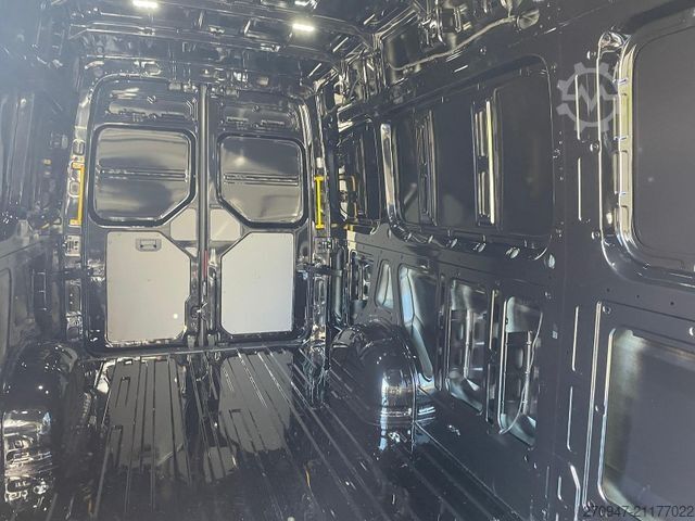 Furgoneta de caja alta MAN TGE 3.180 L4H3 Kasten STANDHZ ACC LED SITZHZ