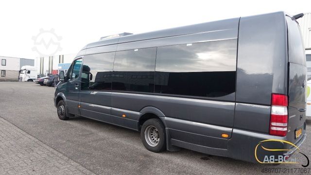 観光バス MERCEDES-BENZ Sprinter 516 21 Sitze mit großem Gepäck