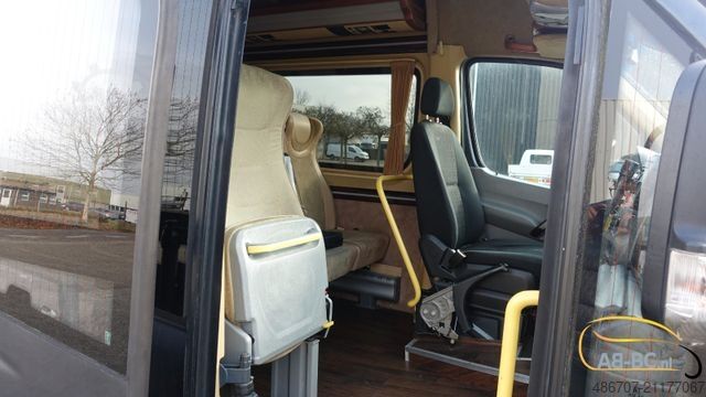 観光バス MERCEDES-BENZ Sprinter 516 21 Sitze mit großem Gepäck