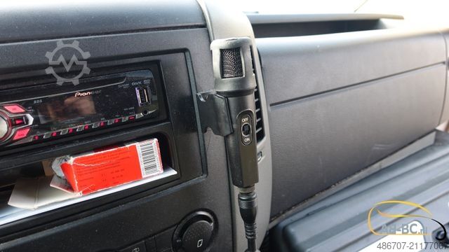 観光バス MERCEDES-BENZ Sprinter 516 21 Sitze mit großem Gepäck