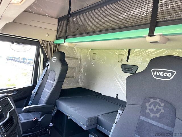 Standard-SZM Iveco S-Way AS440S43T/P AT Tractor Head (8 units)
