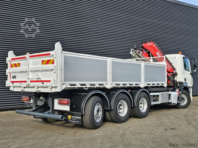 Vrachtwagen met kraan DAF CF 530 8x4-4 / FASSI 27.5 t/m CRANE + TIPPER