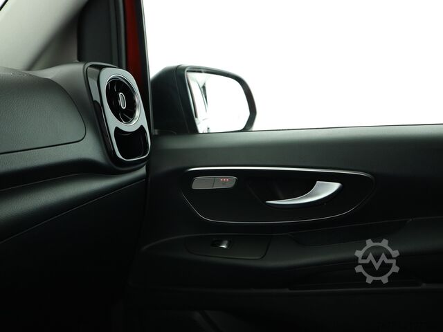 Kleinbus Mercedes-Benz Vito 114 CDI Tourer PRO Lang ACC AHK AUT Kam. LM