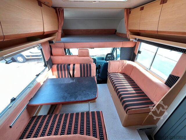 Альковний автокемпер EURAMOBIL A 695 VB - Etagenbetten - Garage - Markise - TV