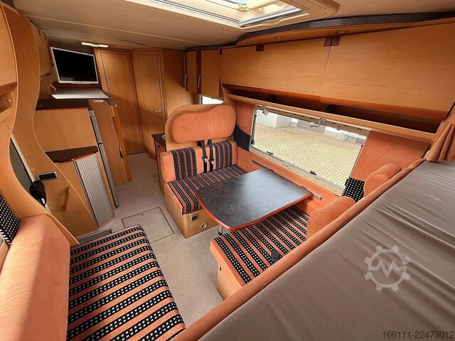 Альковний автокемпер EURAMOBIL A 695 VB - Etagenbetten - Garage - Markise - TV