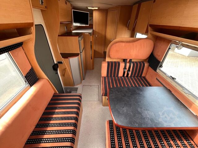 Альковний автокемпер EURAMOBIL A 695 VB - Etagenbetten - Garage - Markise - TV