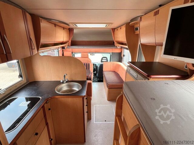 Альковний автокемпер EURAMOBIL A 695 VB - Etagenbetten - Garage - Markise - TV