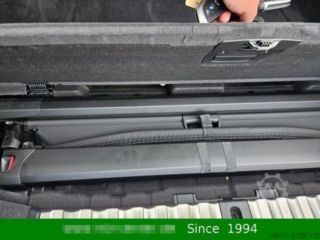 Kleinbus BMW 318 d Touring Navigation  PDC