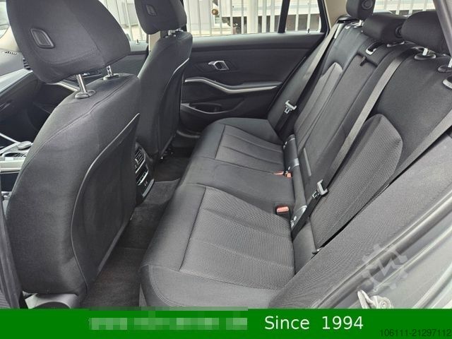 Kleinbus BMW 318 d Touring Navigation  PDC