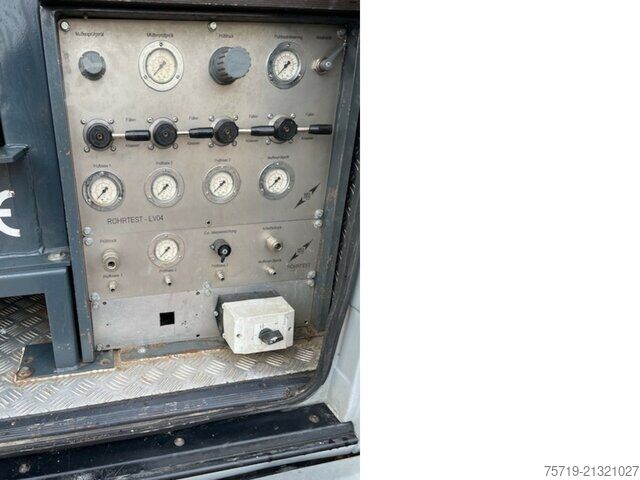 Prilagođeni kombi Mercedes-Benz Vario 615 DKA 4x2 Spülwagen / Dichtheitsprüfung