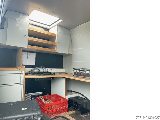 Prilagođeni kombi Mercedes-Benz Vario 615 DKA 4x2 Spülwagen / Dichtheitsprüfung