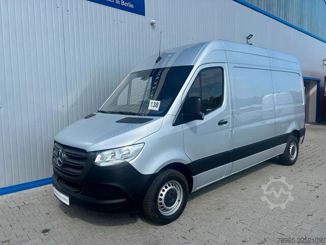 Vans ar augstu jumtu MERCEDES-BENZ Sprinter 215 9G-TR HOCH+LANG KLIMA 3-SITZ KAMERA