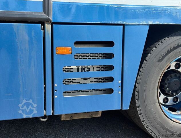 Refrigerated truck VOLVO FH 16.650 XL 6X2 FULL AIR FULL OPTIONS SIDE DOOR