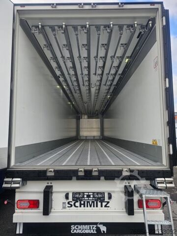低平台半挂车 SCHMITZ KüHLER, MEAT HANG, THERMO KING SLX 300, FLEISCHKüHLER 10 STüCK VERFüGBAR